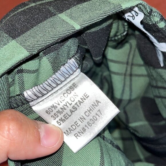 Princess Polly Green & Black Plaid High-Waisted Women's Pants Size 0 - Picture 14 of 14